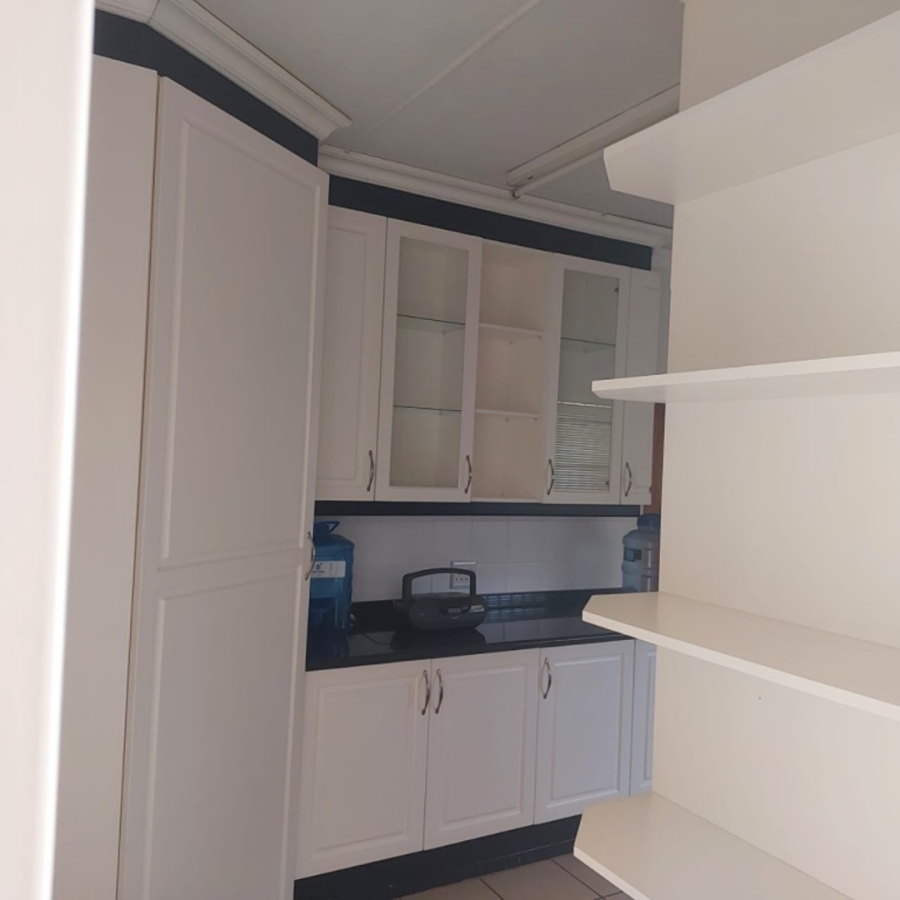 4 Bedroom Property for Sale in Kaffrarian Heights Eastern Cape